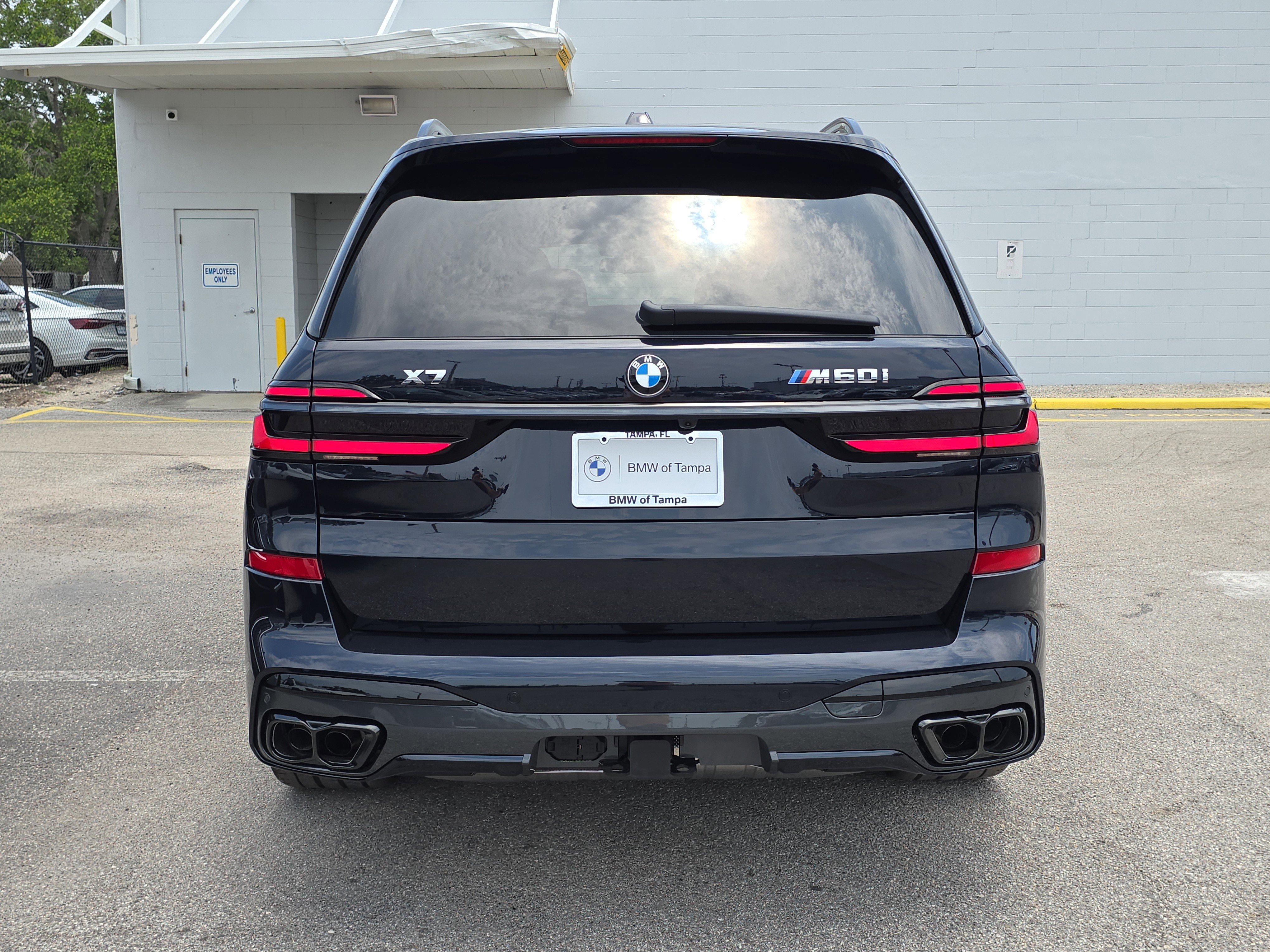 New 2026 BMW X7 M60i image 6