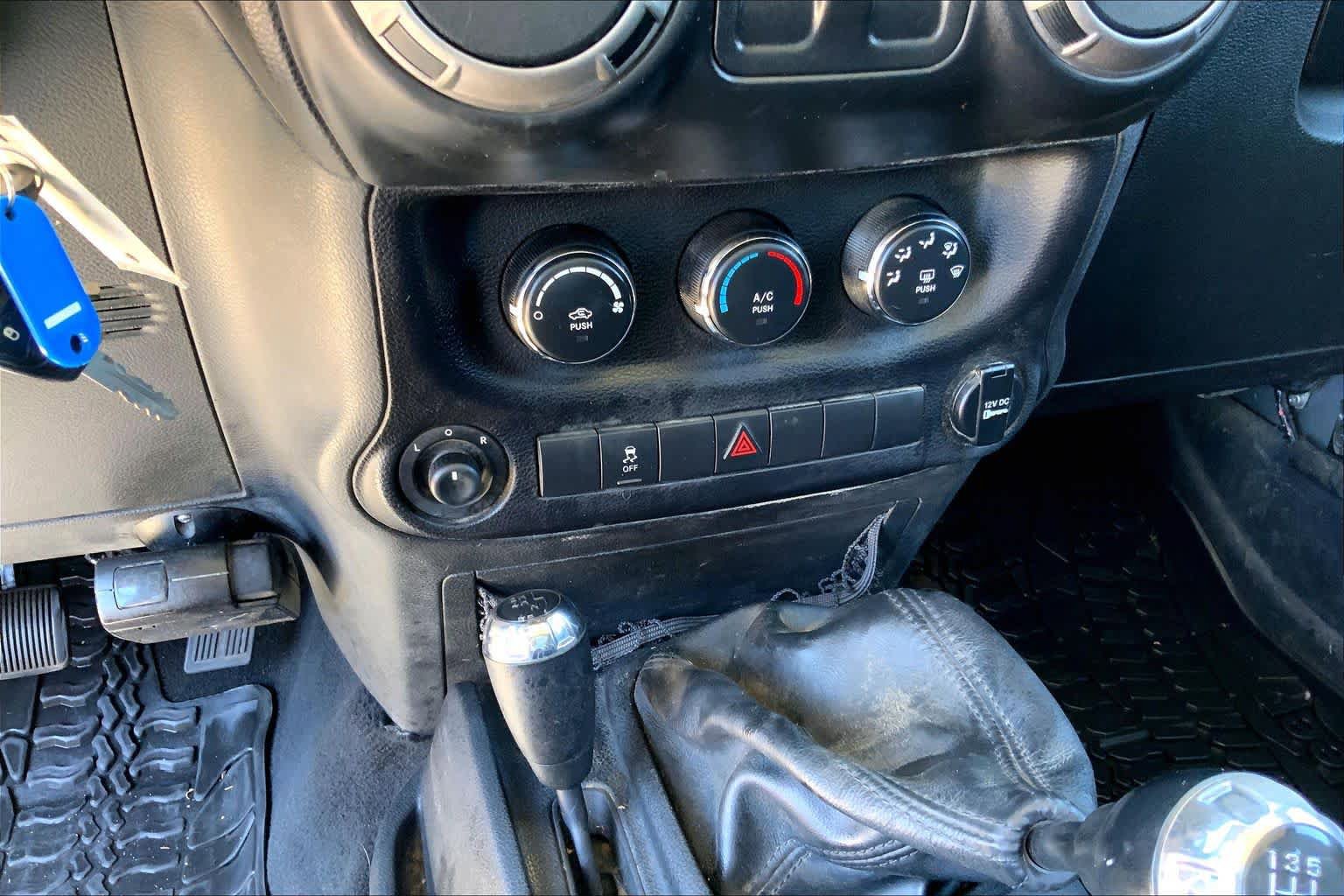 Used 2014 Jeep Wrangler Sport w/ Quick Order Package 23S AWD/4WD image 31