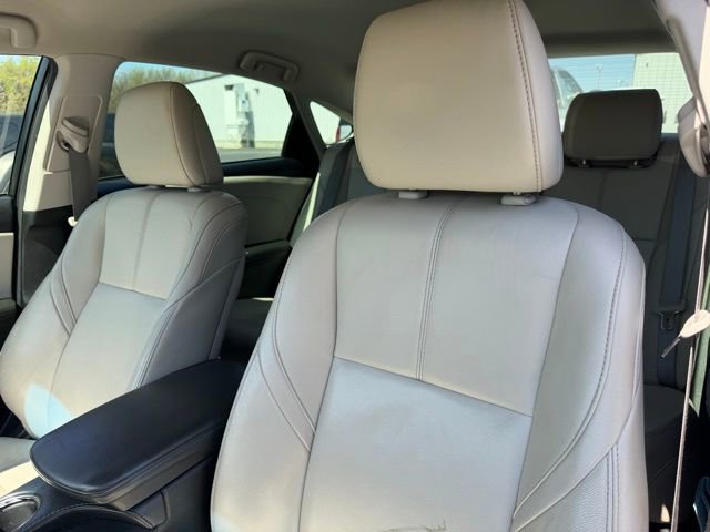 Used 2018 Toyota Avalon XLE FWD image 11