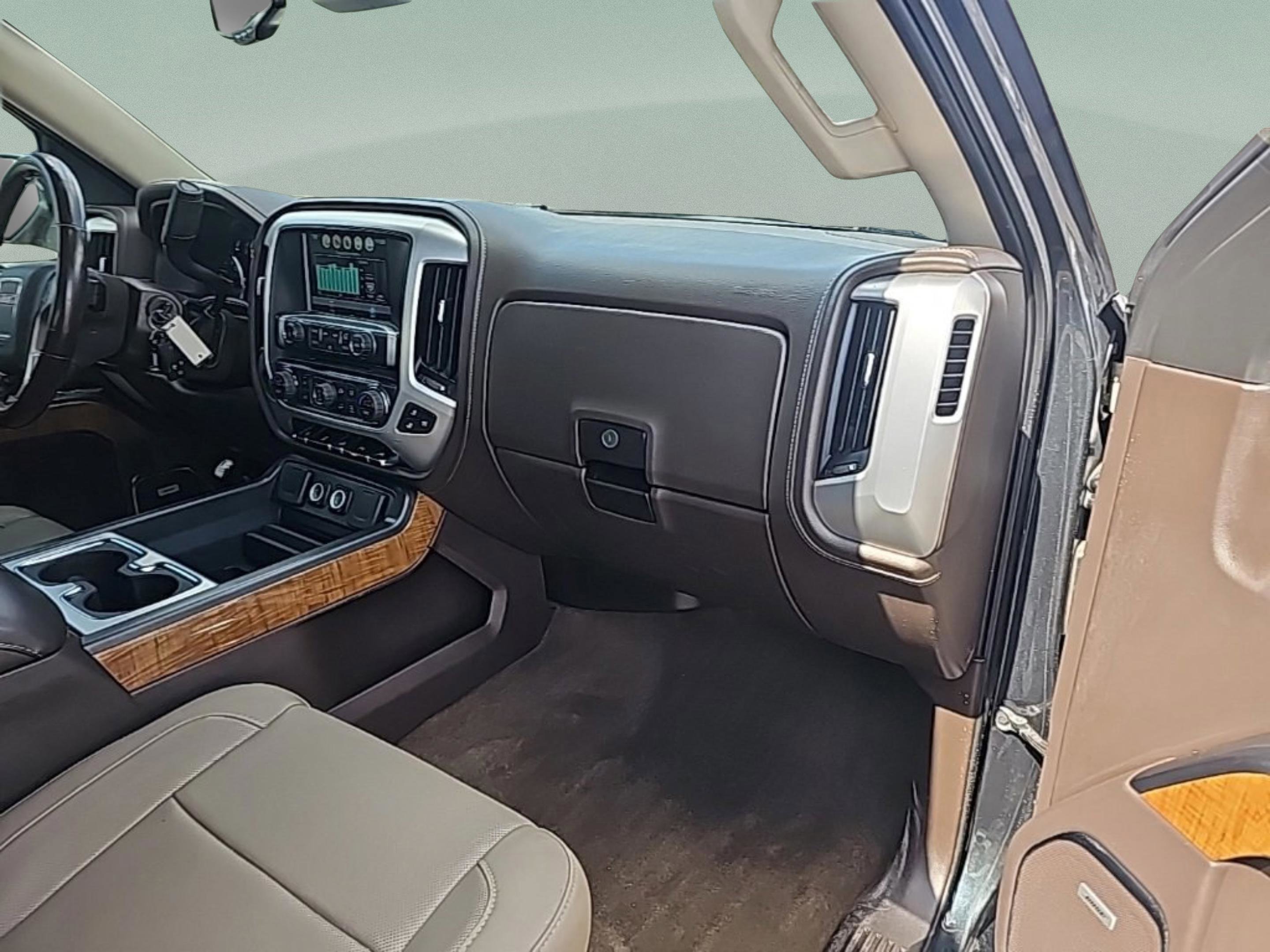 Used 2018 GMC Sierra 1500 SLT w/ Enhanced Driver Alert Package image 30