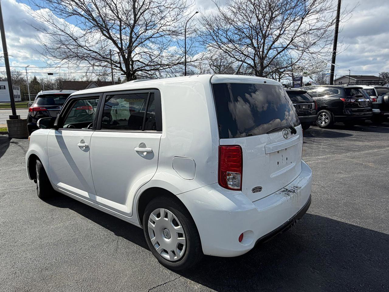 Used 2013 Scion xB image 9