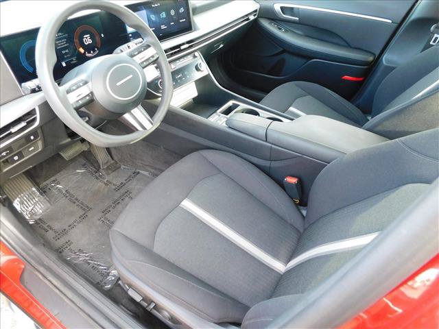 Used 2025 Hyundai Sonata SEL FWD image 16