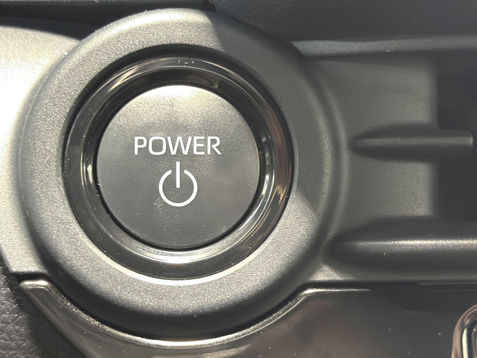 Used 2023 Toyota Crown XLE image 28