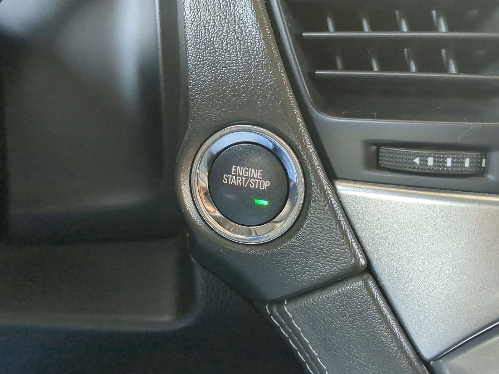 Used 2020 Chevrolet Suburban LT image 20