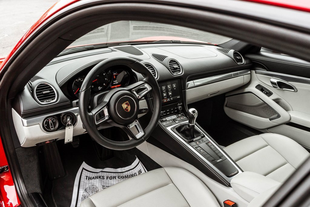 Used 2017 Porsche 718 Cayman image 7