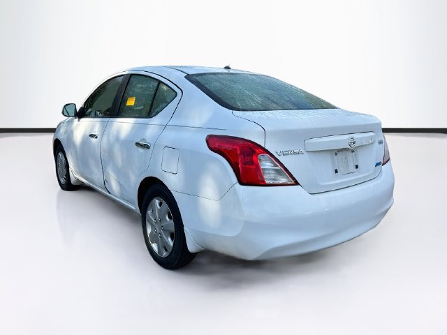 Used 2012 Nissan Versa SV FWD image 5