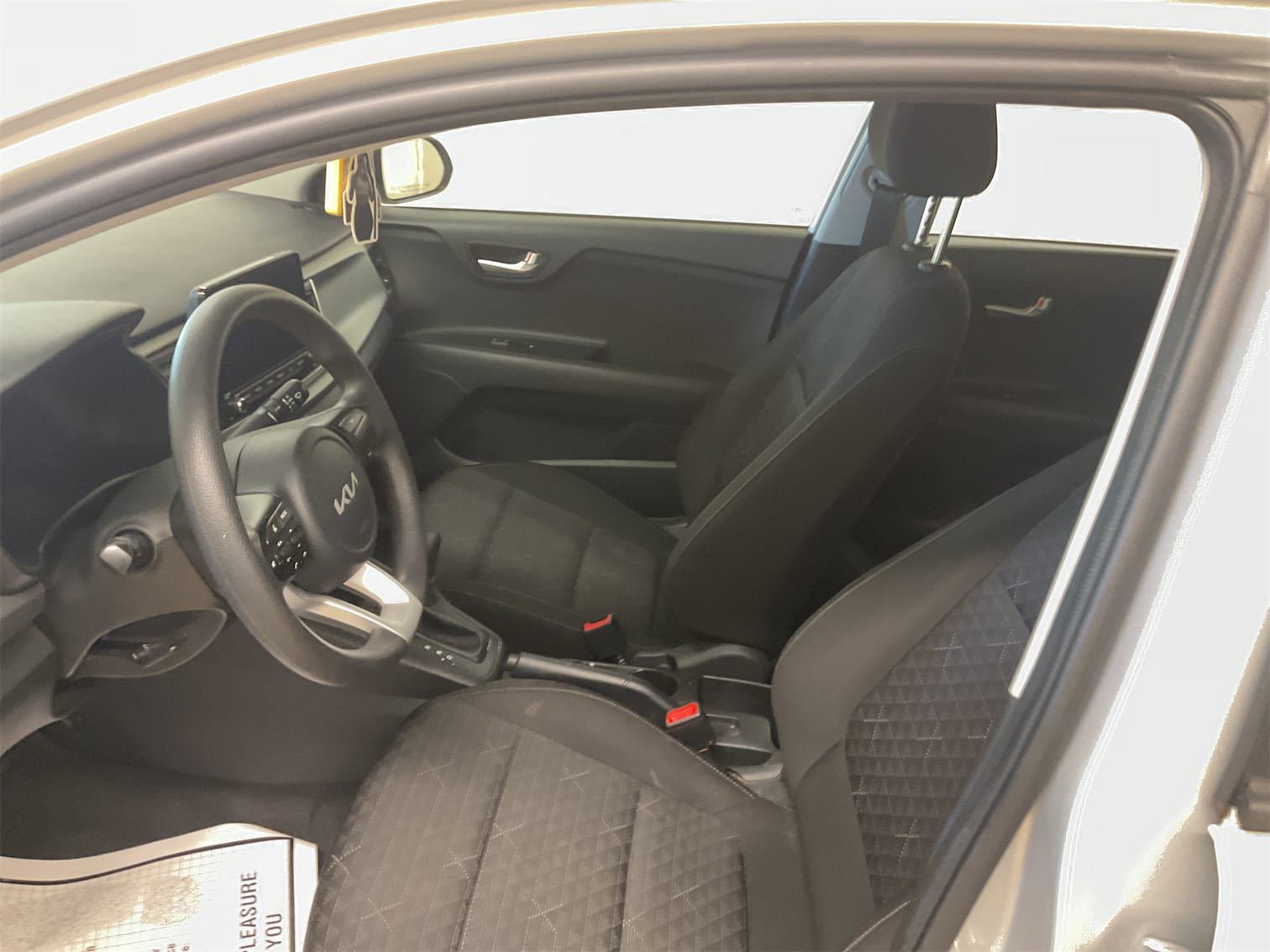 Used 2022 Kia Rio LX image 8