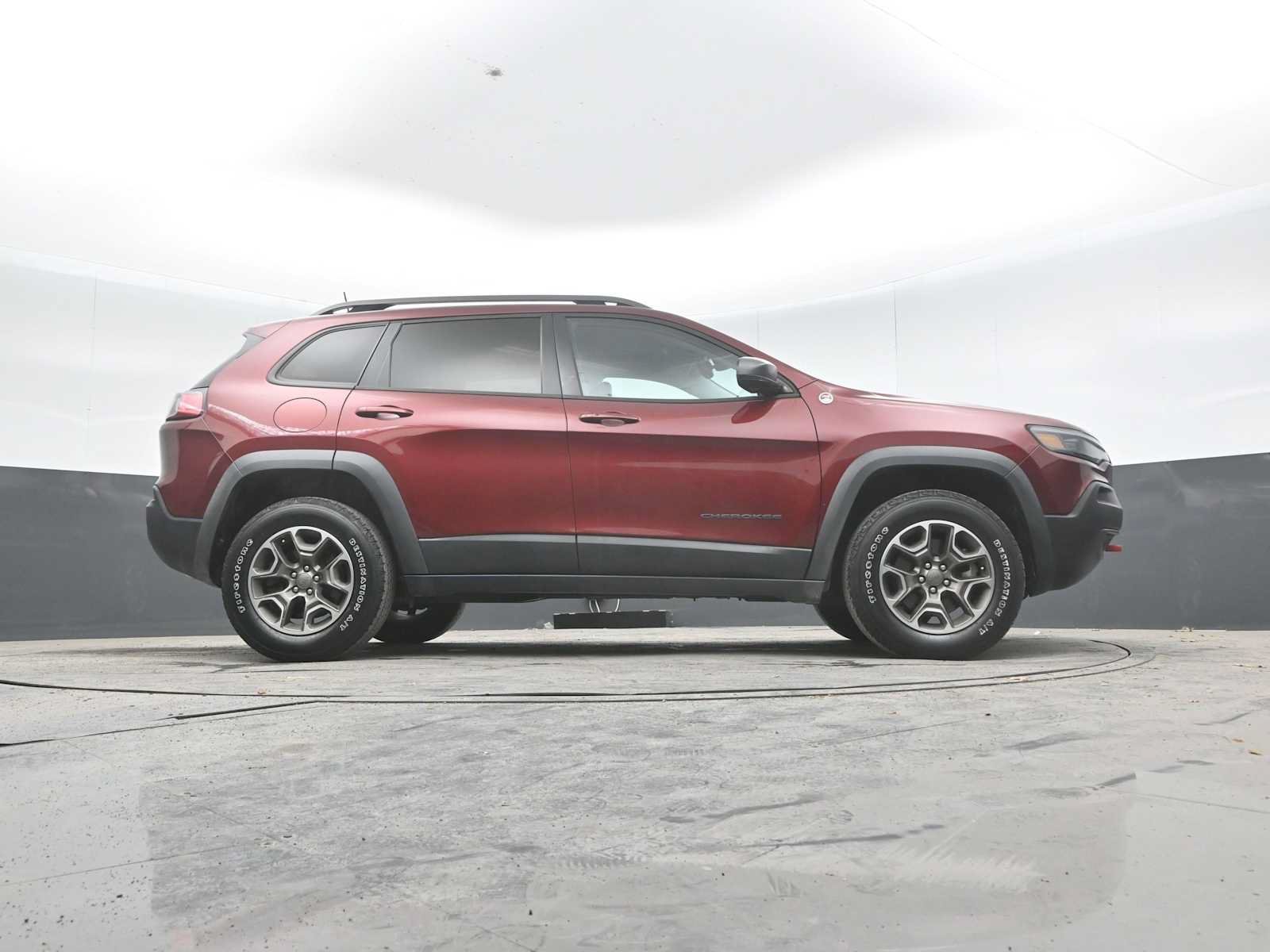 Used 2021 Jeep Cherokee Trailhawk w/ Sun, Sound & Nav Group AWD/4WD image 49