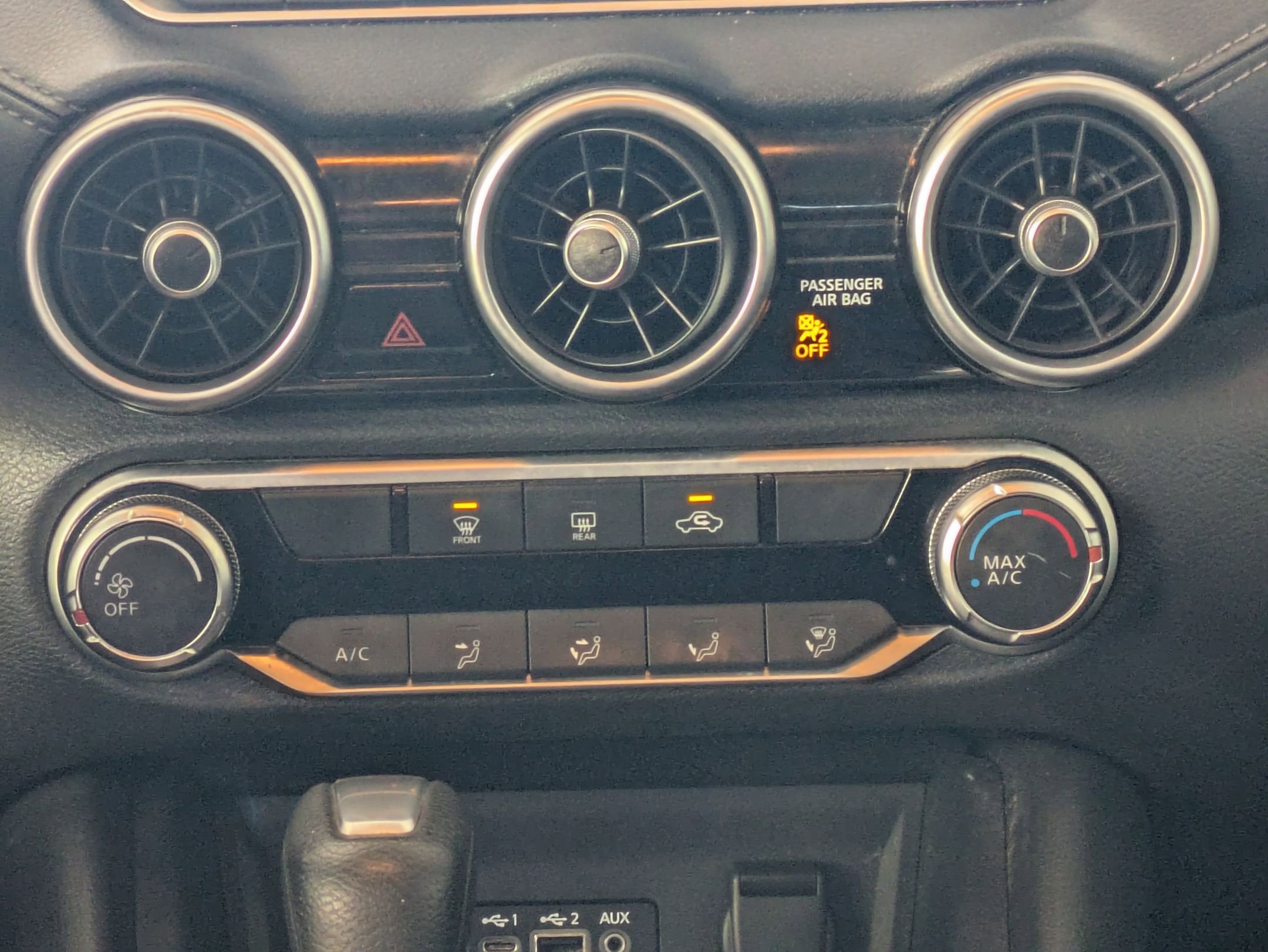 Used 2024 Nissan Sentra SV image 29