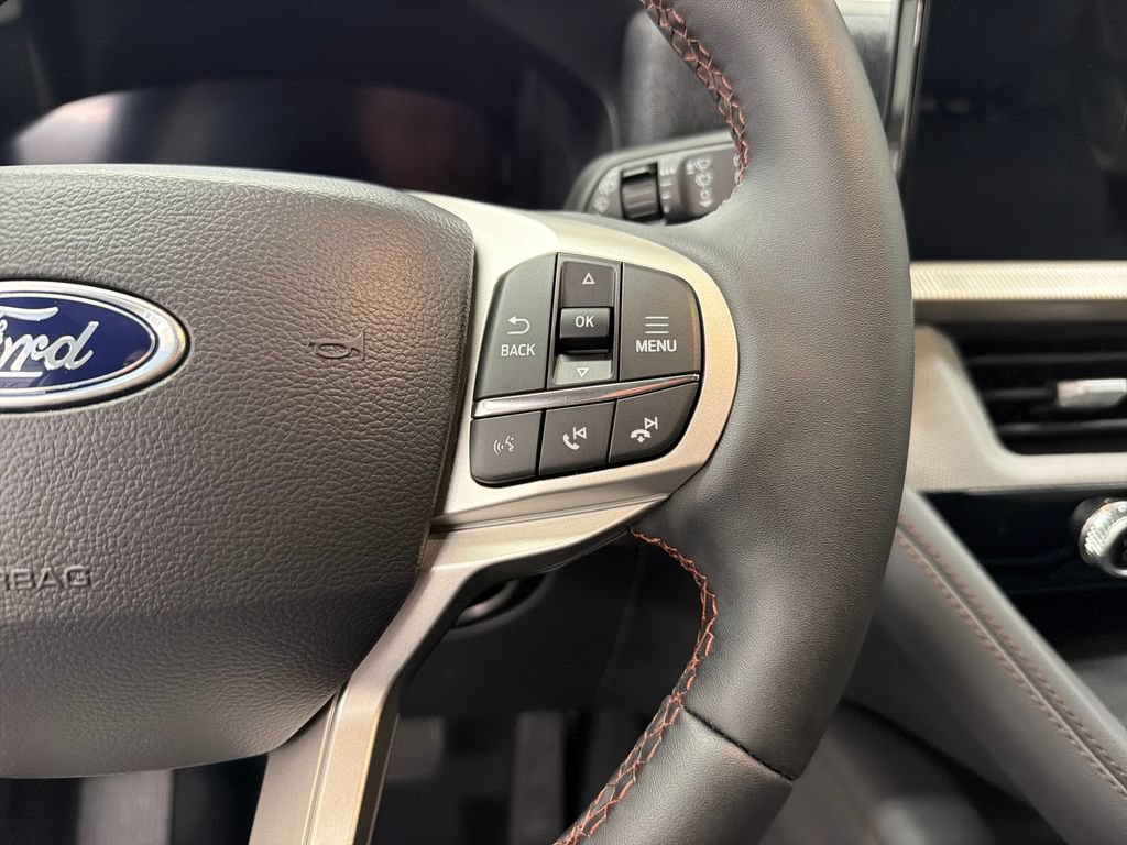 New 2026 Ford Explorer Active RWD image 20