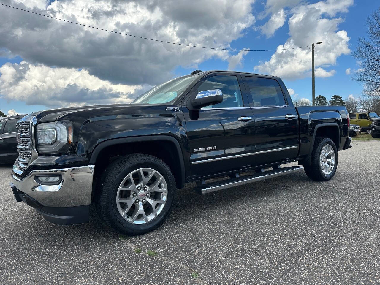 Used 2017 GMC Sierra 1500 SLT w/ SLT Premium Package image 22