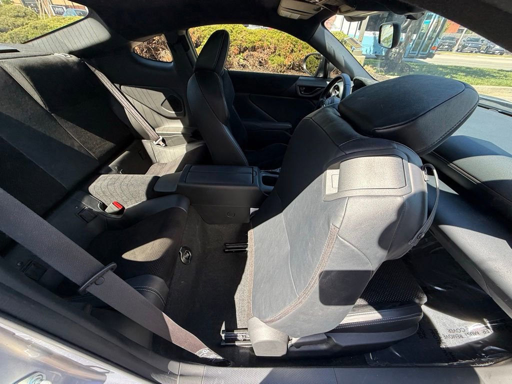 Used 2023 Toyota GR86 Premium w/ ALL Weather Mat Package (TMS) RWD image 29