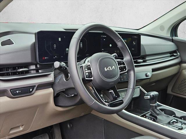 Used 2025 Kia Carnival SX FWD image 21