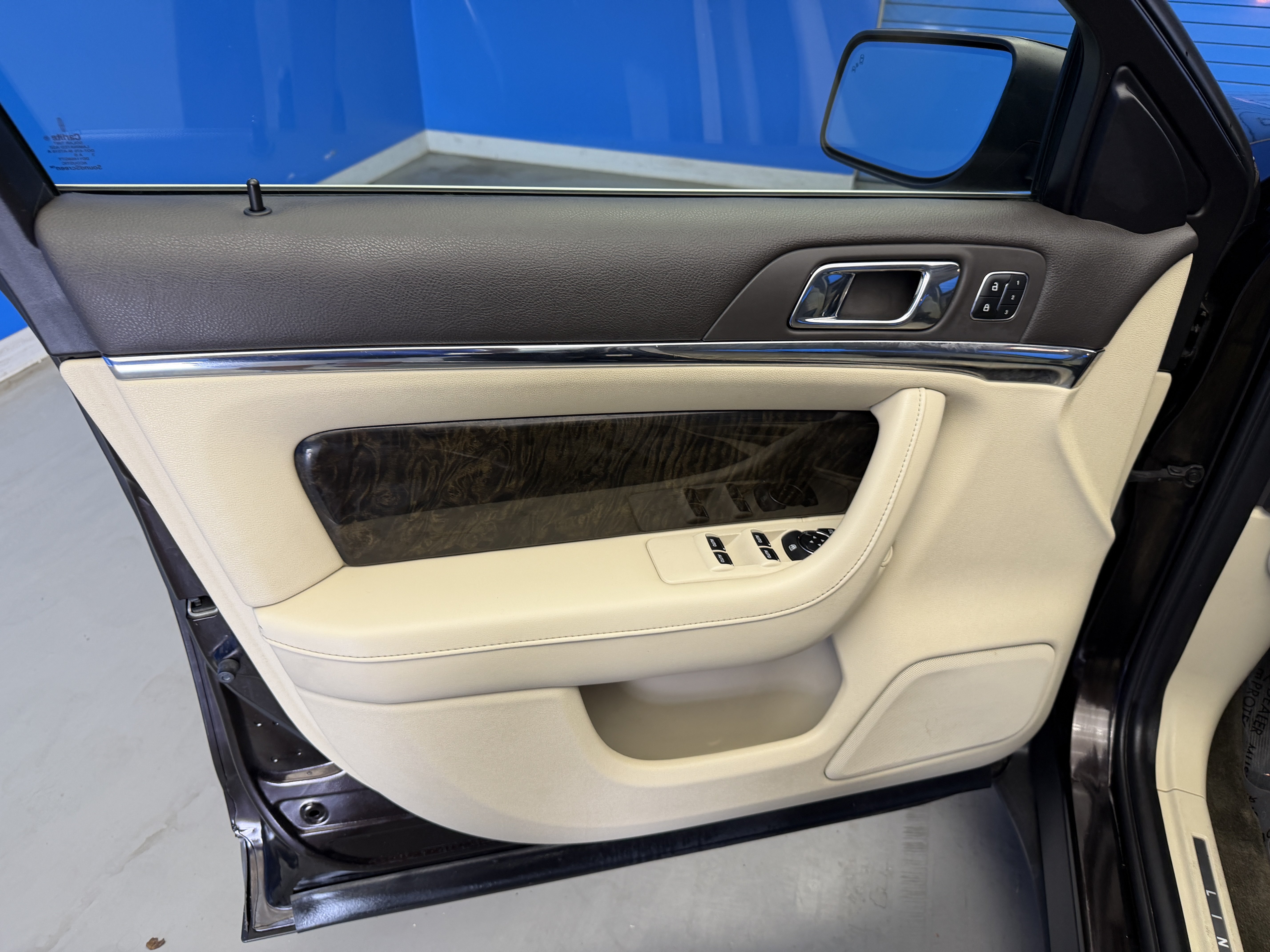 Used 2014 Lincoln MKS w/ Equipment Group 101A FWD image 9