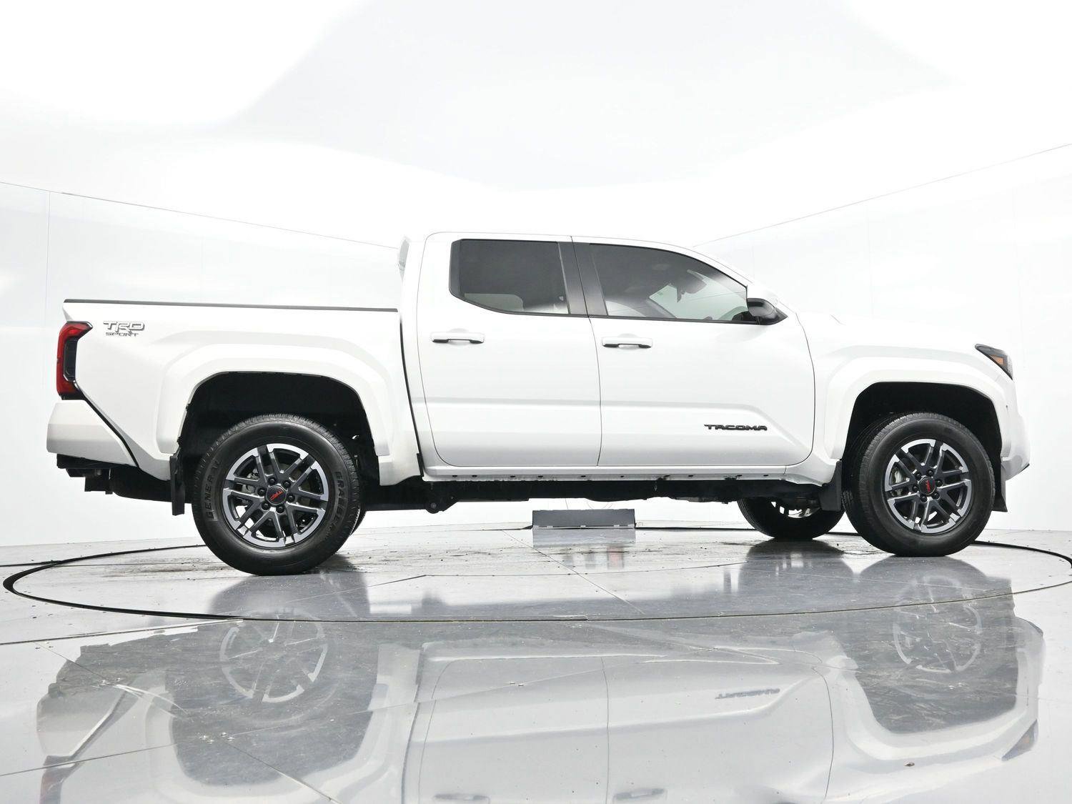 Used 2024 Toyota Tacoma TRD Sport image 49