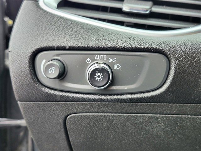 Used 2016 Chevrolet Malibu LT w/ Leather Package image 23