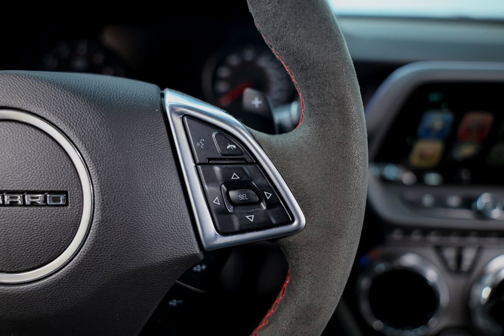 Used 2017 Chevrolet Camaro ZL1 image 28