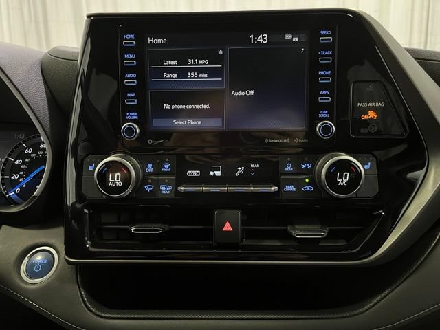 Used 2021 Toyota Highlander XLE AWD/4WD image 20