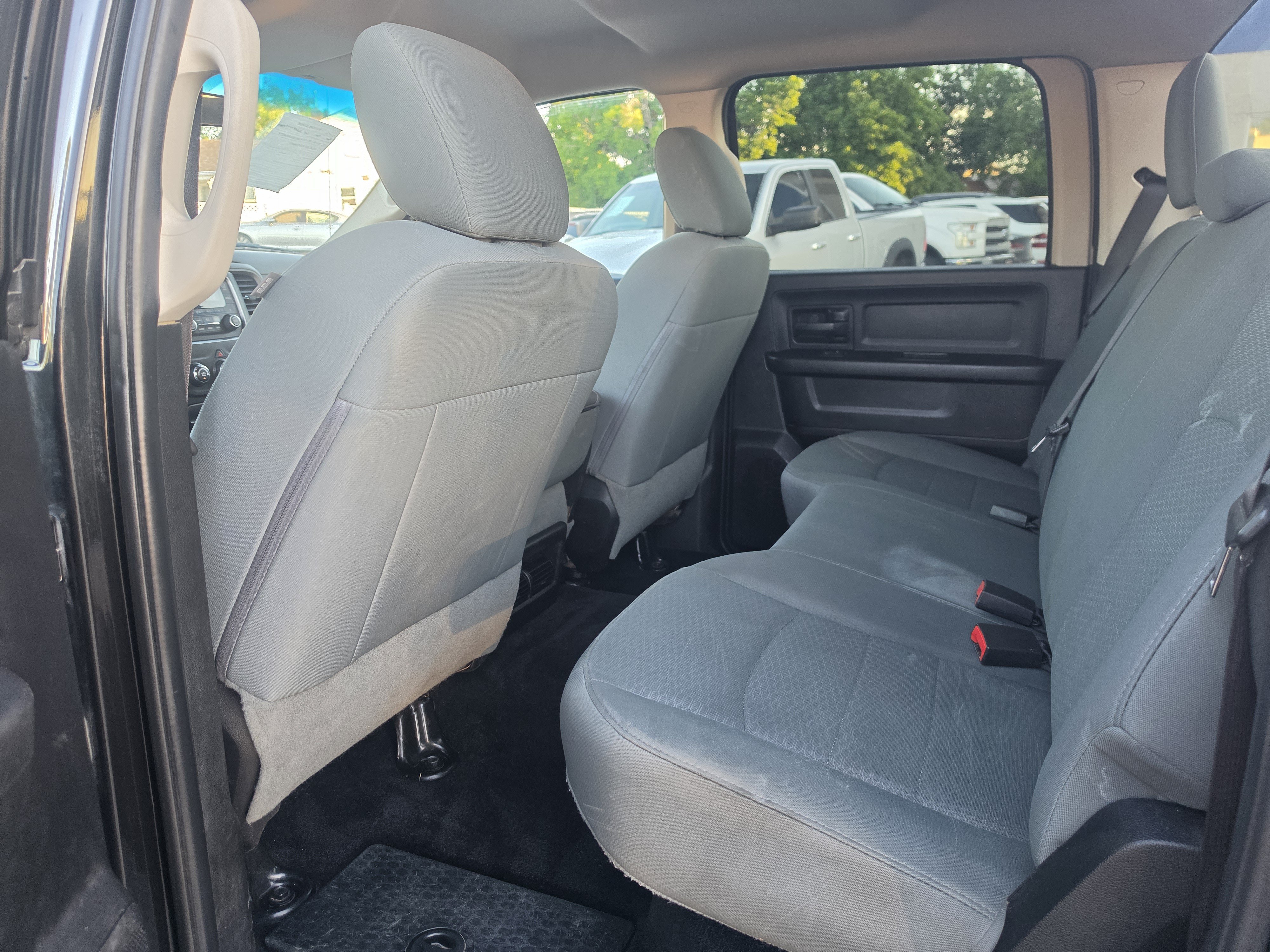 Used 2017 RAM 1500 ST w/ SXT Appearance Group AWD/4WD image 21