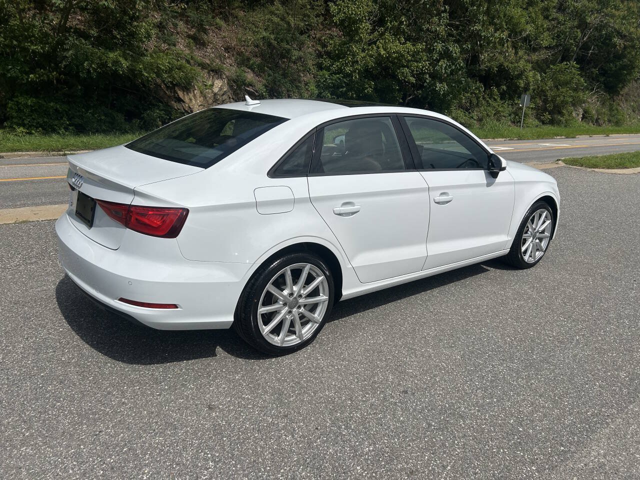 Used 2016 Audi A3 1.8T Premium FWD image 10