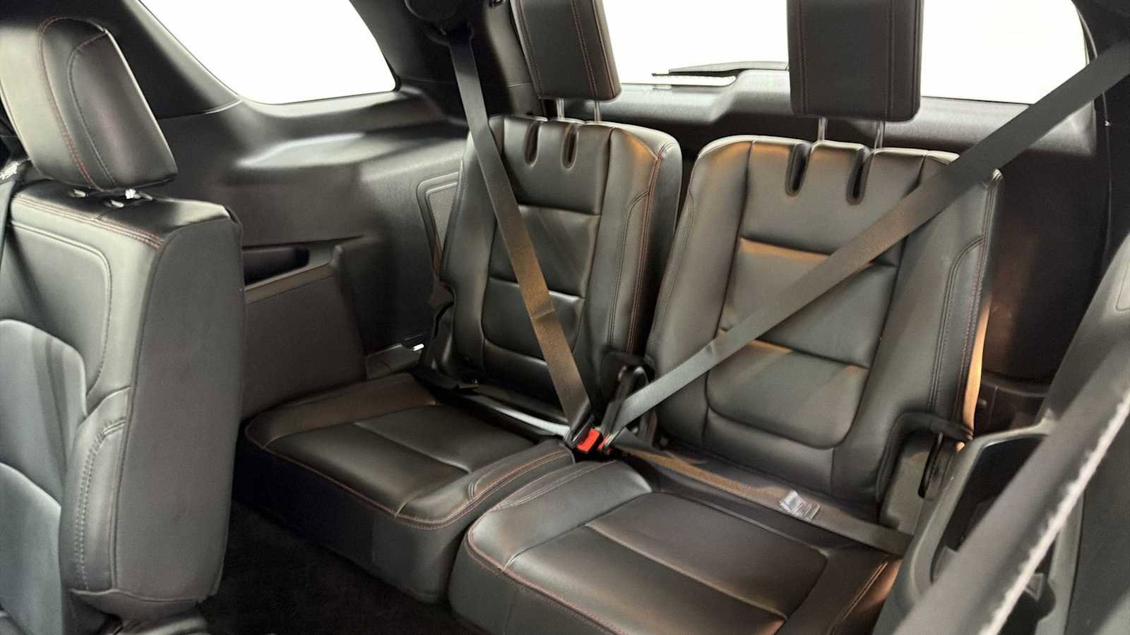 Used 2018 Ford Explorer Sport w/ Equipment Group 401A AWD/4WD image 26