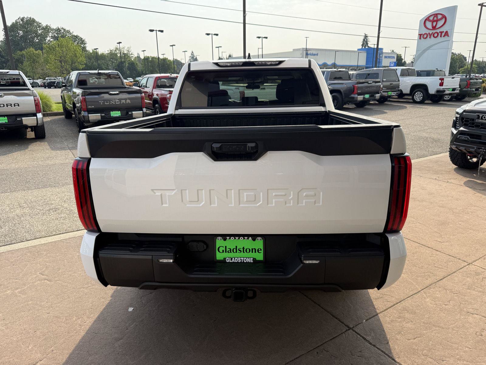 Used 2023 Toyota Tundra SR5 w/ SR5 Premium Package RWD image 5