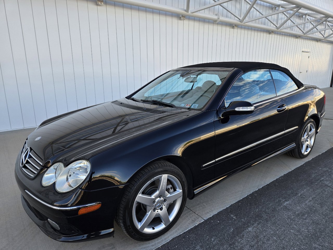 Used 2005 Mercedes-Benz CLK 500 Cabriolet image 54