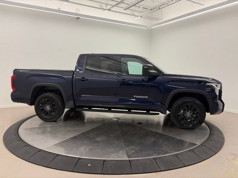 Used 2022 Toyota Tundra SR5 w/ SR5 Convenience Package AWD/4WD image 2