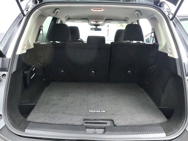 Used 2023 Nissan Rogue S image 13