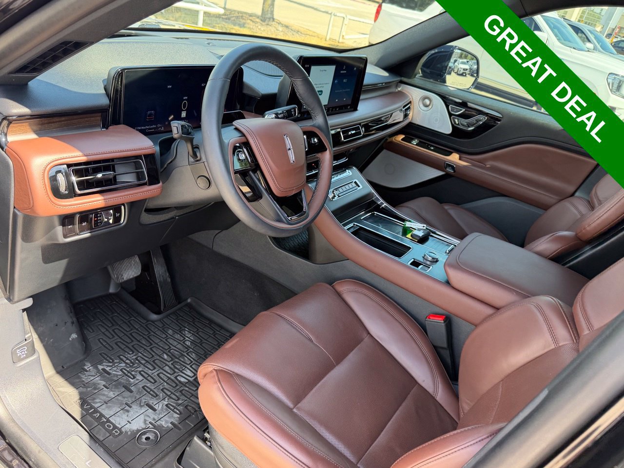 Used 2026 Lincoln Aviator Reserve AWD/4WD image 16