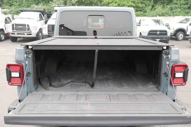 Used 2025 Jeep Gladiator Rubicon w/ Safety Group AWD/4WD image 10