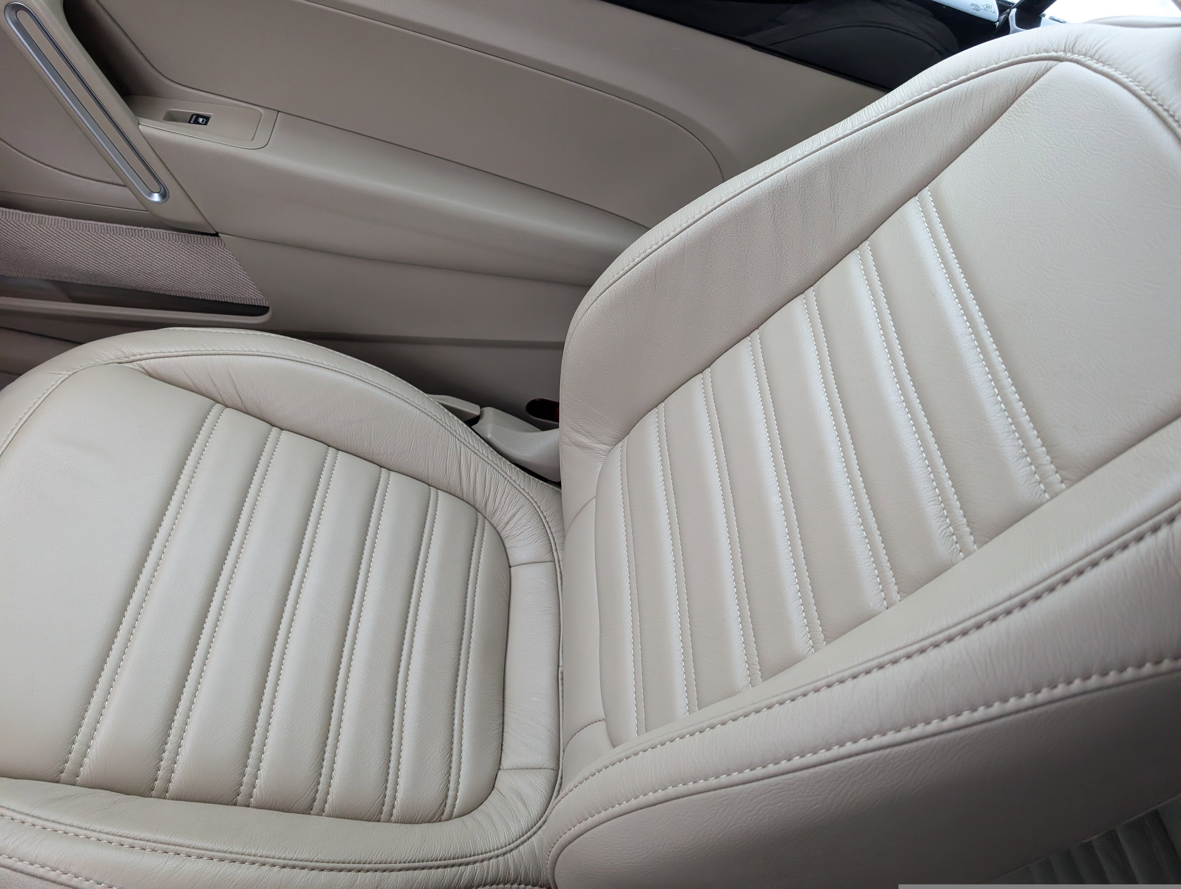 Used 2013 Volkswagen Beetle 2.0T image 19