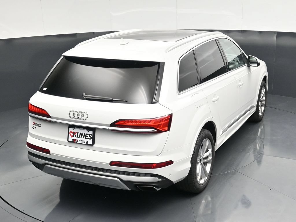 Used 2025 Audi Q7 3.0T Premium Plus AWD/4WD image 43