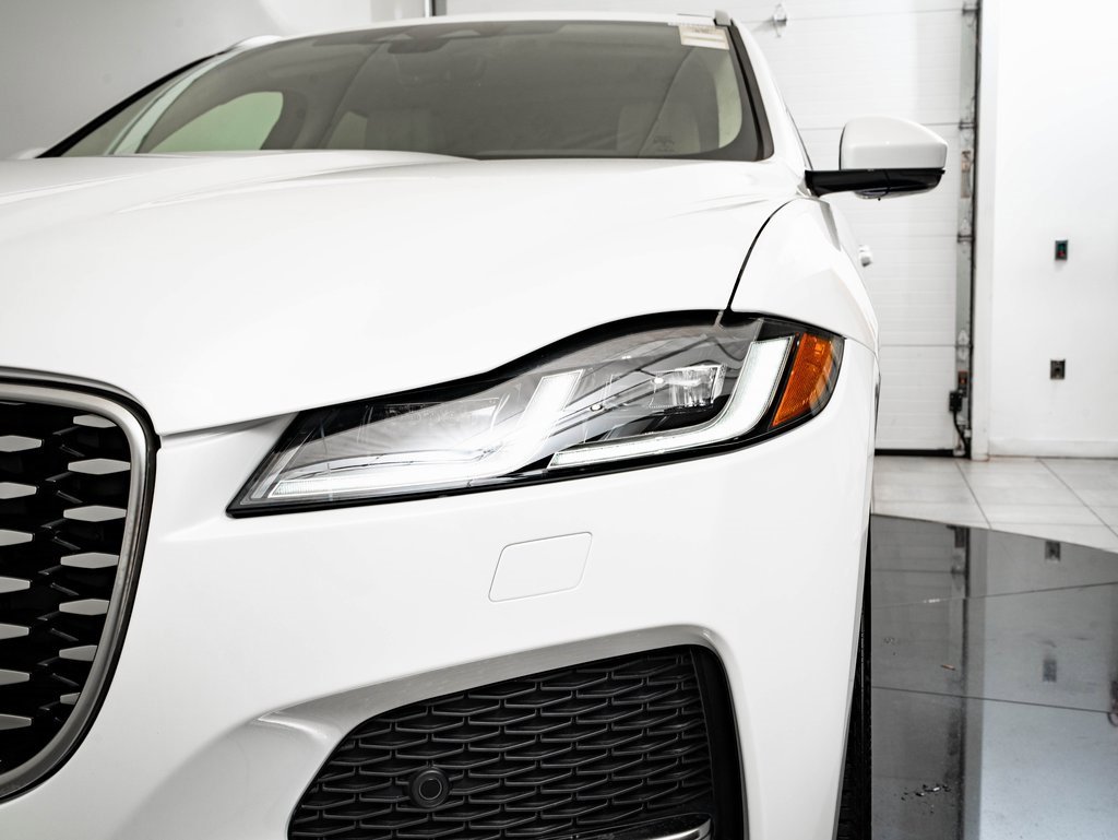 Used 2023 Jaguar F-PACE S image 15