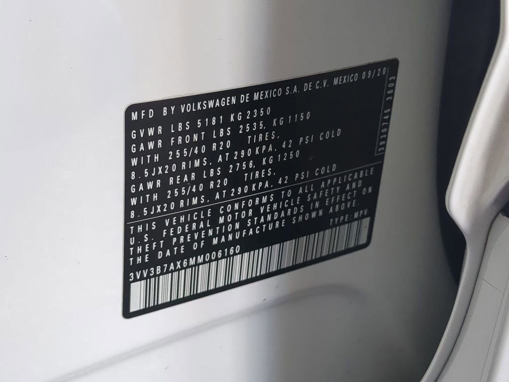 Used 2021 Volkswagen Tiguan SE R-Line FWD image 35