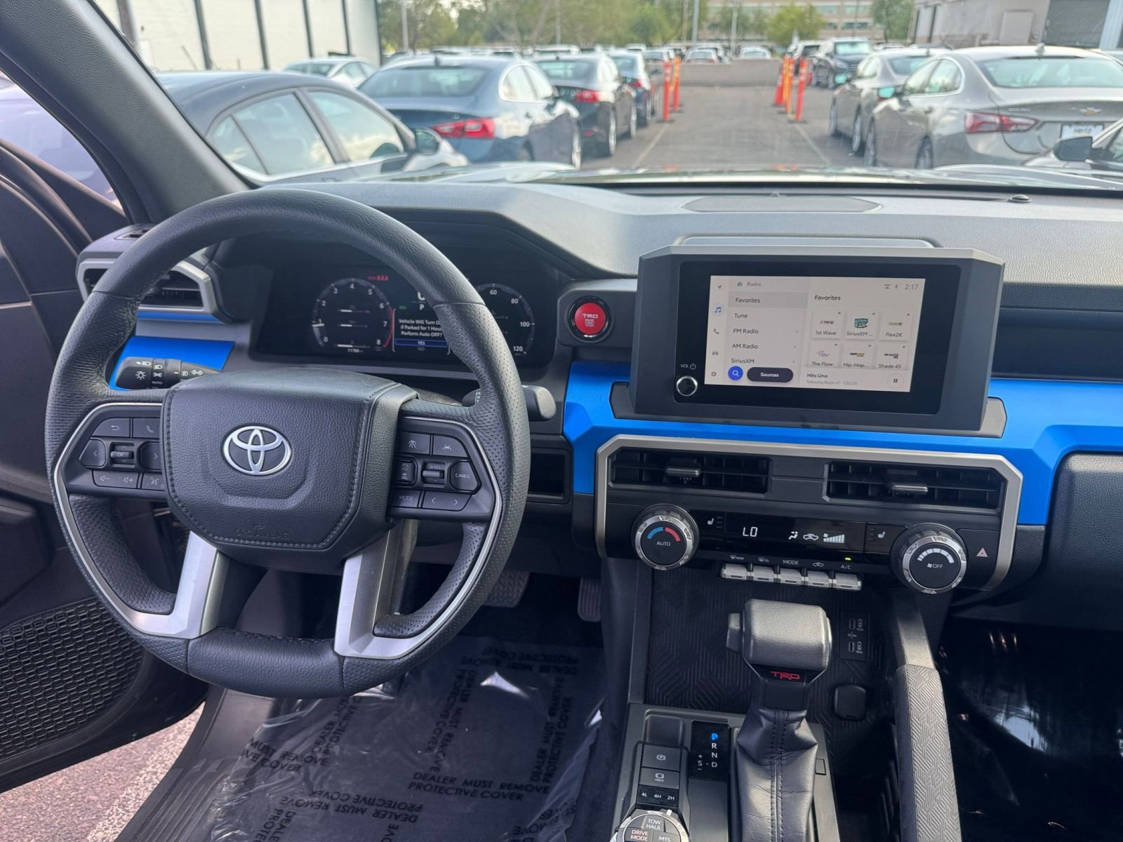 Used 2025 Buick Envista Sport Touring image 32