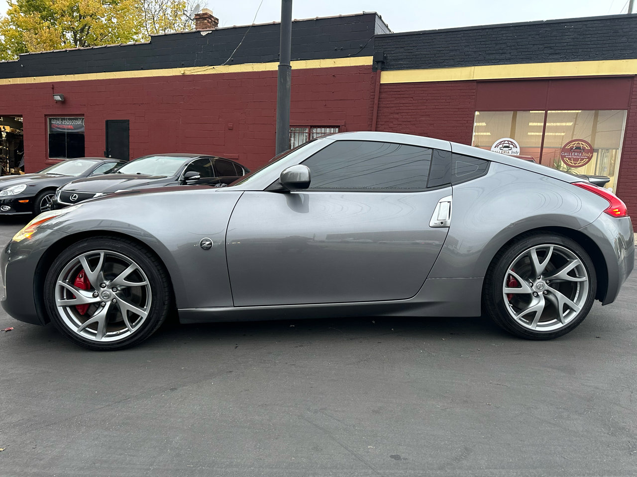 Used 2015 Nissan 370Z Coupe image 3