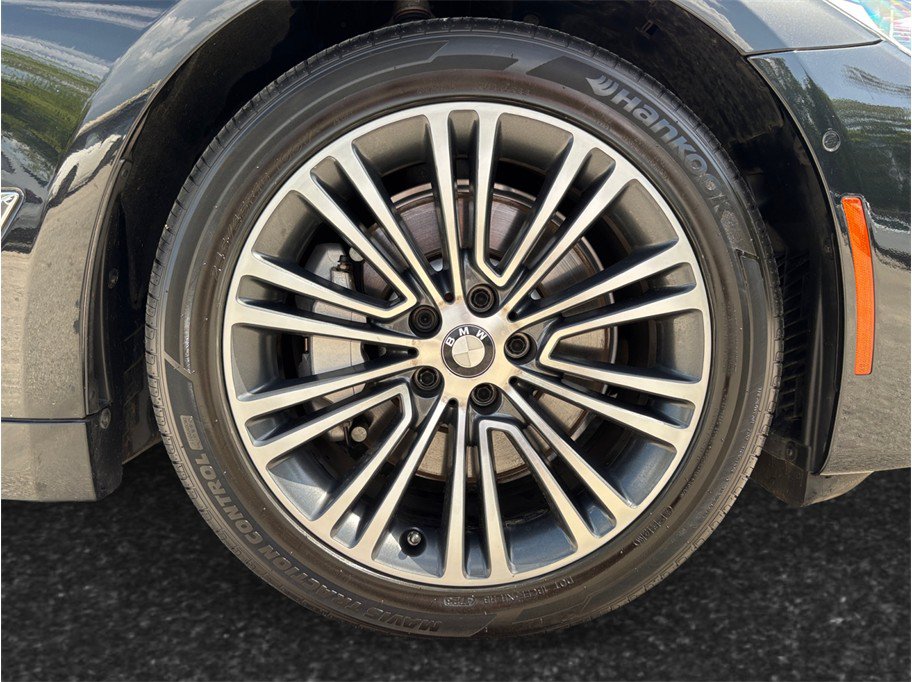 Used 2018 BMW 530i w/ Premium Package RWD image 13