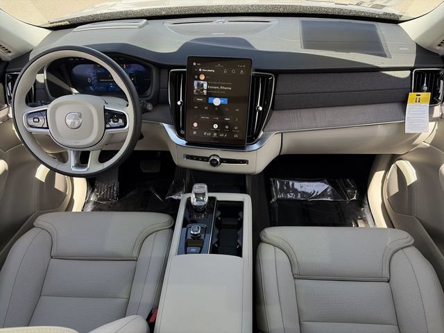 New 2026 Volvo XC90 T8 Ultra w/ Protection Package AWD/4WD image 16