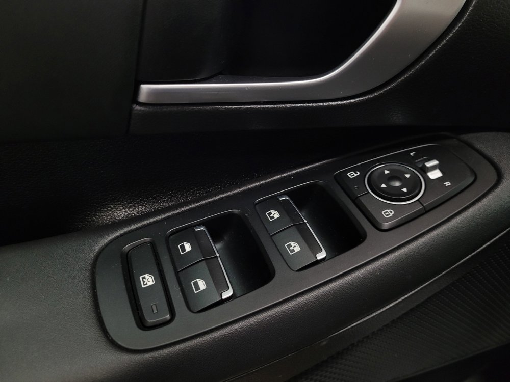 Used 2025 Hyundai Sonata SEL FWD image 27