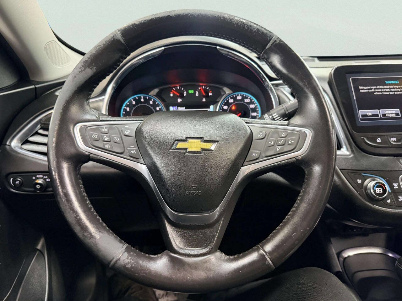 Used 2018 Chevrolet Malibu Premier w/ Premier Sun and Wheel Package FWD image 28