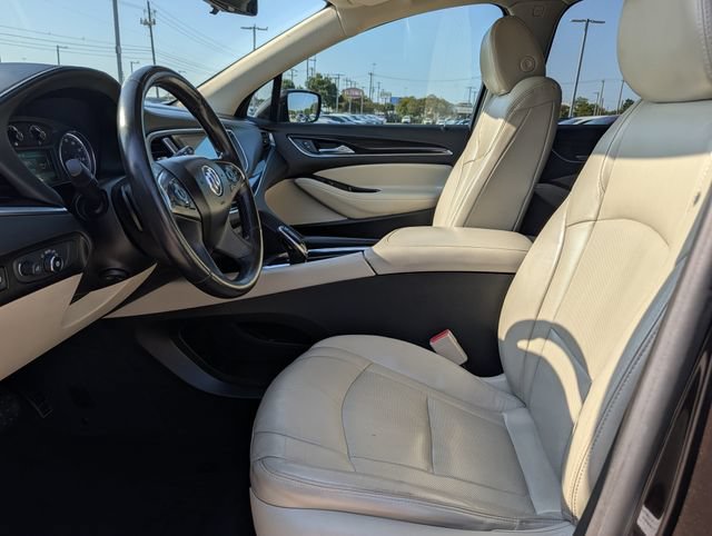 Used 2018 Buick Enclave Premium w/ Experience Buick Package FWD image 25