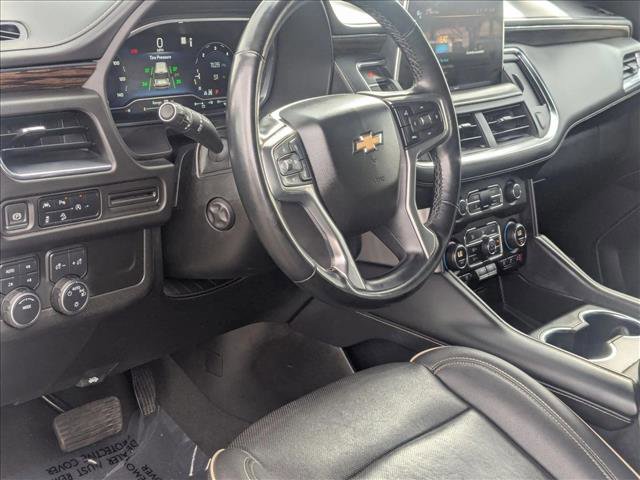 Used 2023 Chevrolet Suburban Premier image 10