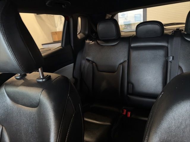 Used 2025 Jeep Compass Limited AWD/4WD image 15