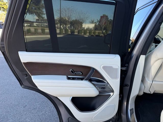Certified 2024 Land Rover Range Rover SE image 28