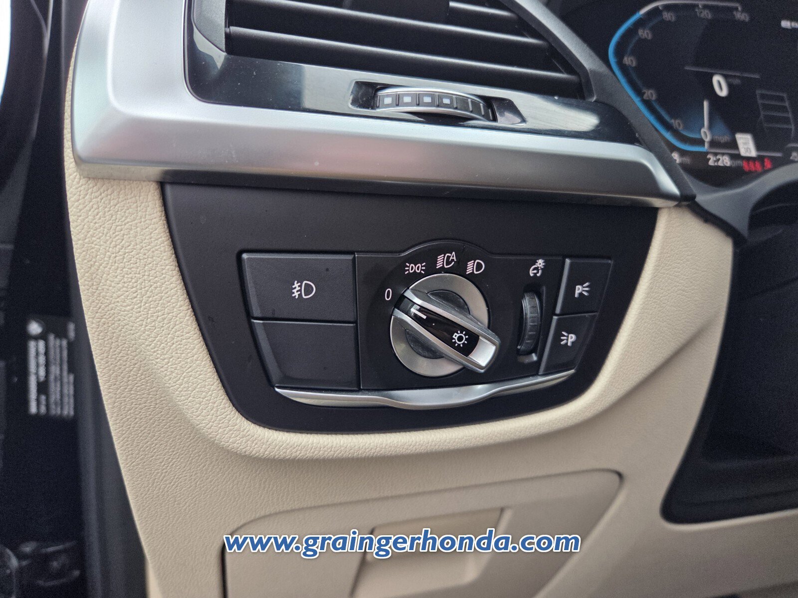 Used 2021 BMW X3 xDrive30e w/ Convenience Package image 30