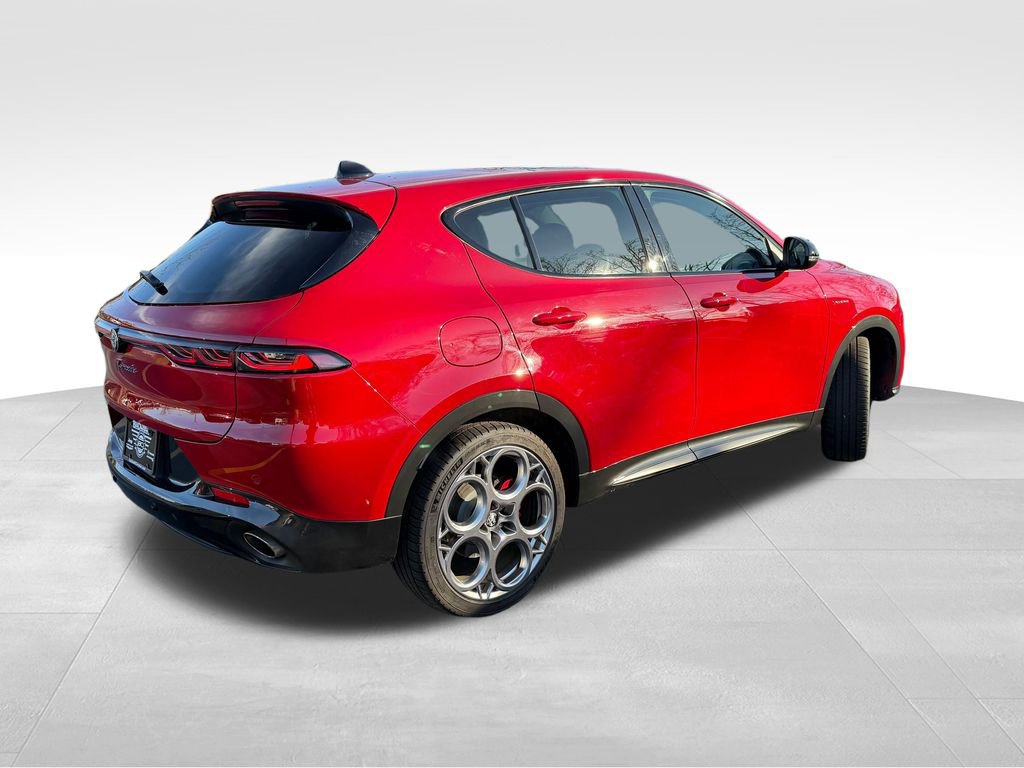 Used 2024 Alfa Romeo Tonale Veloce image 8
