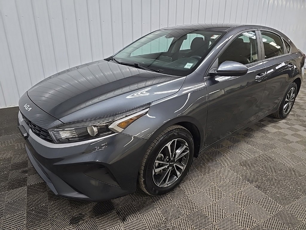 Used 2024 Kia Forte LXS image 8