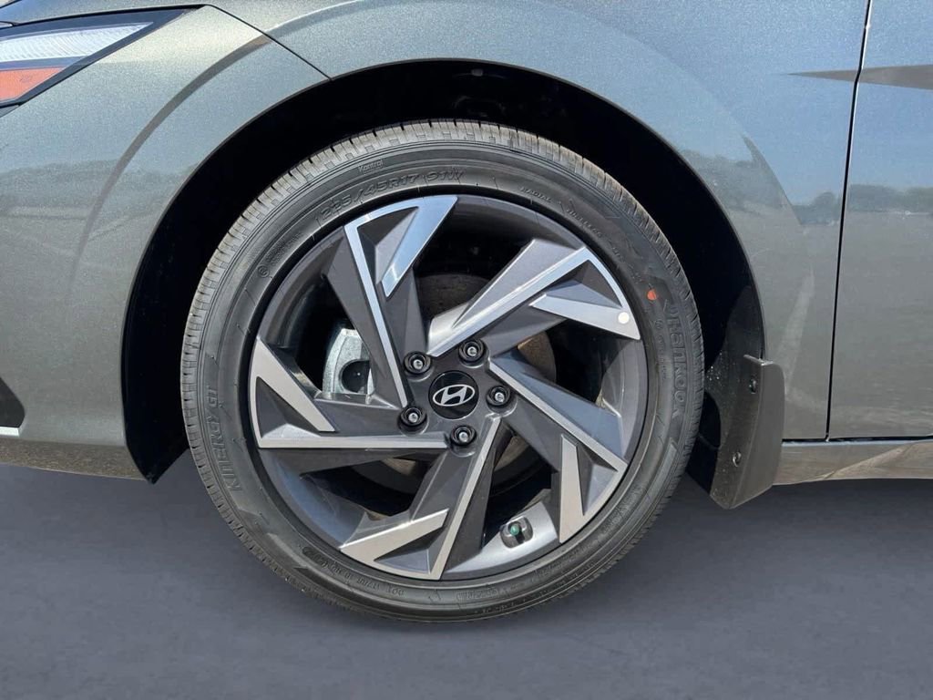New 2025 Hyundai Elantra SEL w/ Cargo Package image 9