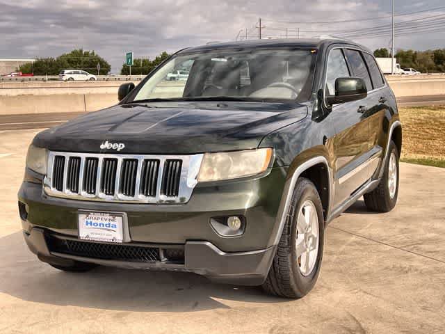 Used 2011 Jeep Grand Cherokee Laredo w/ Trailer Tow Group RWD image 2